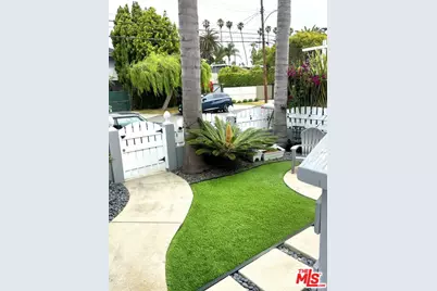 664 Marr St, Venice, CA 90291 - Photo 1