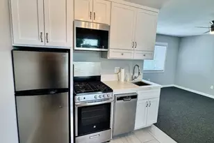 613 S Prairie Ave, Inglewood, CA 90301 - Photo 1