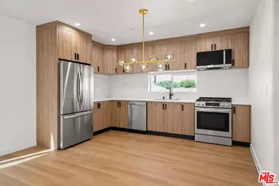817 N McCadden Pl, Los Angeles, CA 90038 - Photo 1