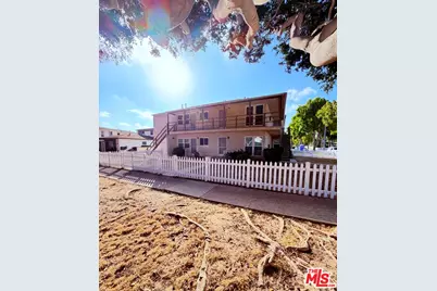2301 14th St #B, Santa Monica, CA 90405 - Photo 1