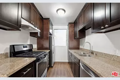 633 N Hayworth Ave #2, Los Angeles, CA 90048 - Photo 1