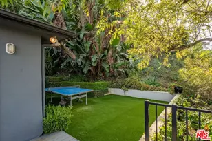 7301 Pacific View Dr, Los Angeles, CA 90068 - Photo 33