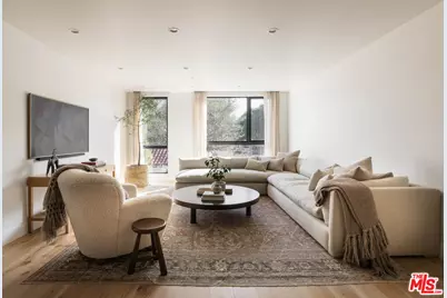 724 N Croft Ave #306, Los Angeles, CA 90069 - Photo 1