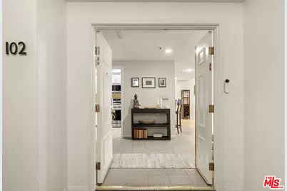 12011 Goshen Ave #102, Los Angeles, CA 90049 - Photo 1