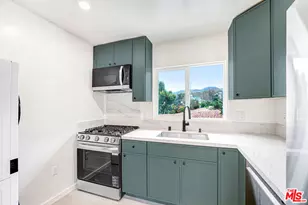 16185 W Sunset Blvd, Pacific Palisades, CA 90272 - Photo 1