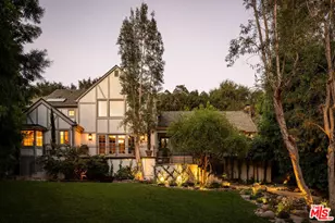 1004 N Bundy Dr, Los Angeles, CA 90049 - Photo 1