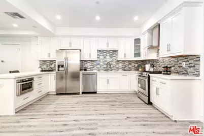 1237 S Holt Ave #303, Los Angeles, CA 90035 - Photo 1