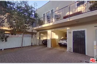 838 N Sycamore Ave #1/2, Los Angeles, CA 90038 - Photo 1