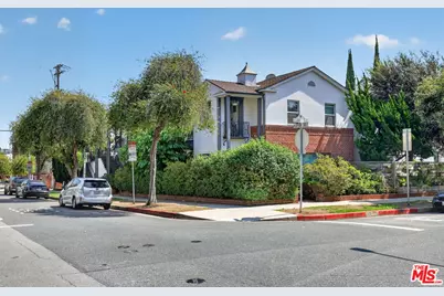 184 N Clark Dr, Beverly Hills, CA 90211 - Photo 1
