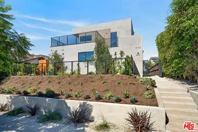 1853 12th St #E, Santa Monica, CA 90404 - Photo 1