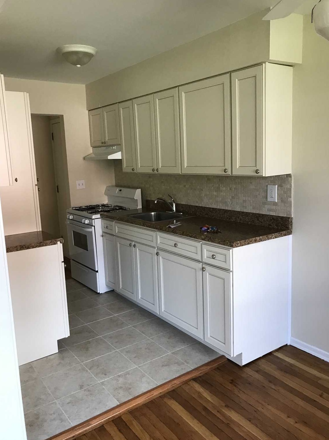 3 Colonial Rd, Beacon NY  12508-1747 exterior