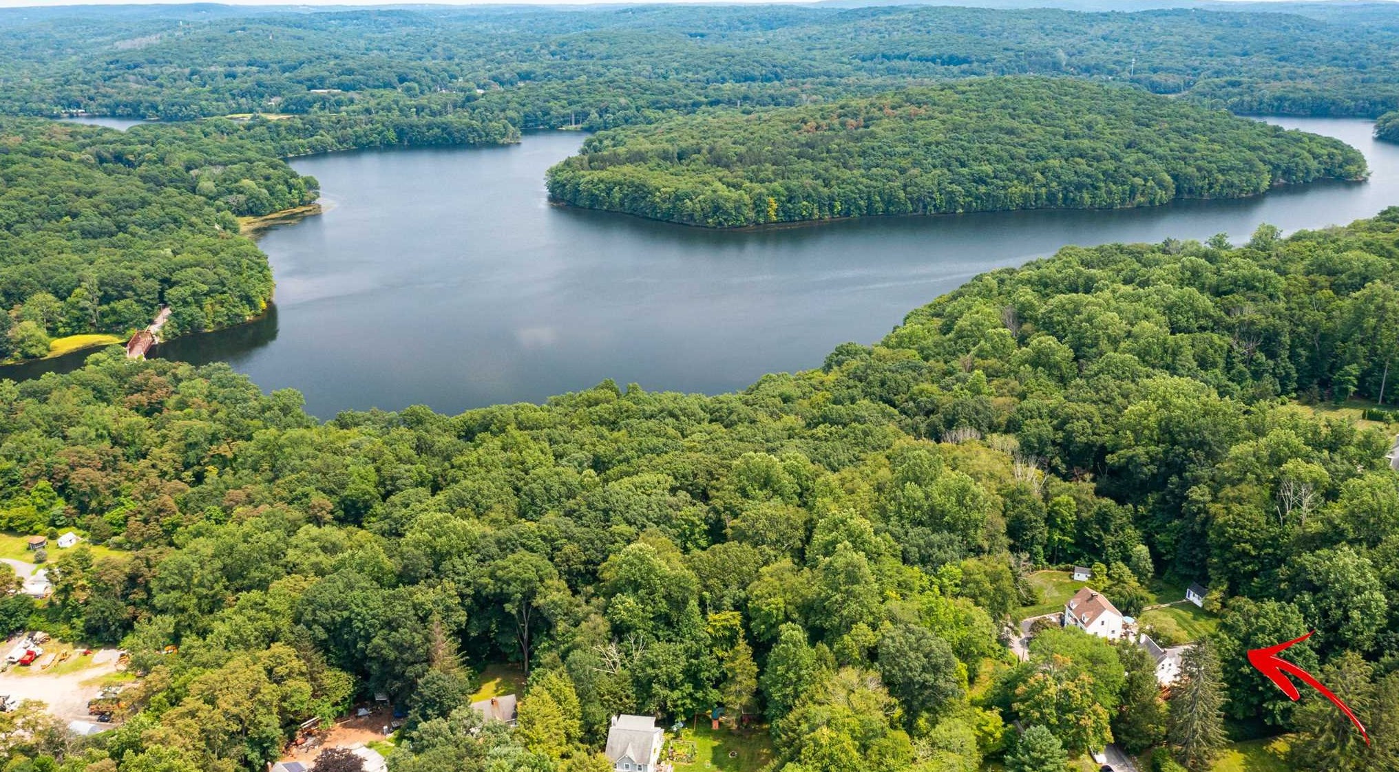 4 Oak Dr, Katonah NY  10536-3222 exterior