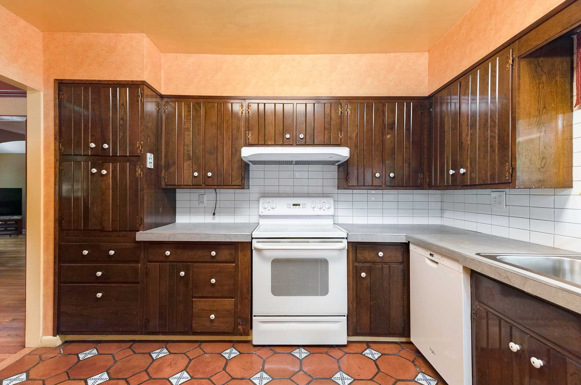 4 Oak Dr, Katonah NY  10536-3222 exterior