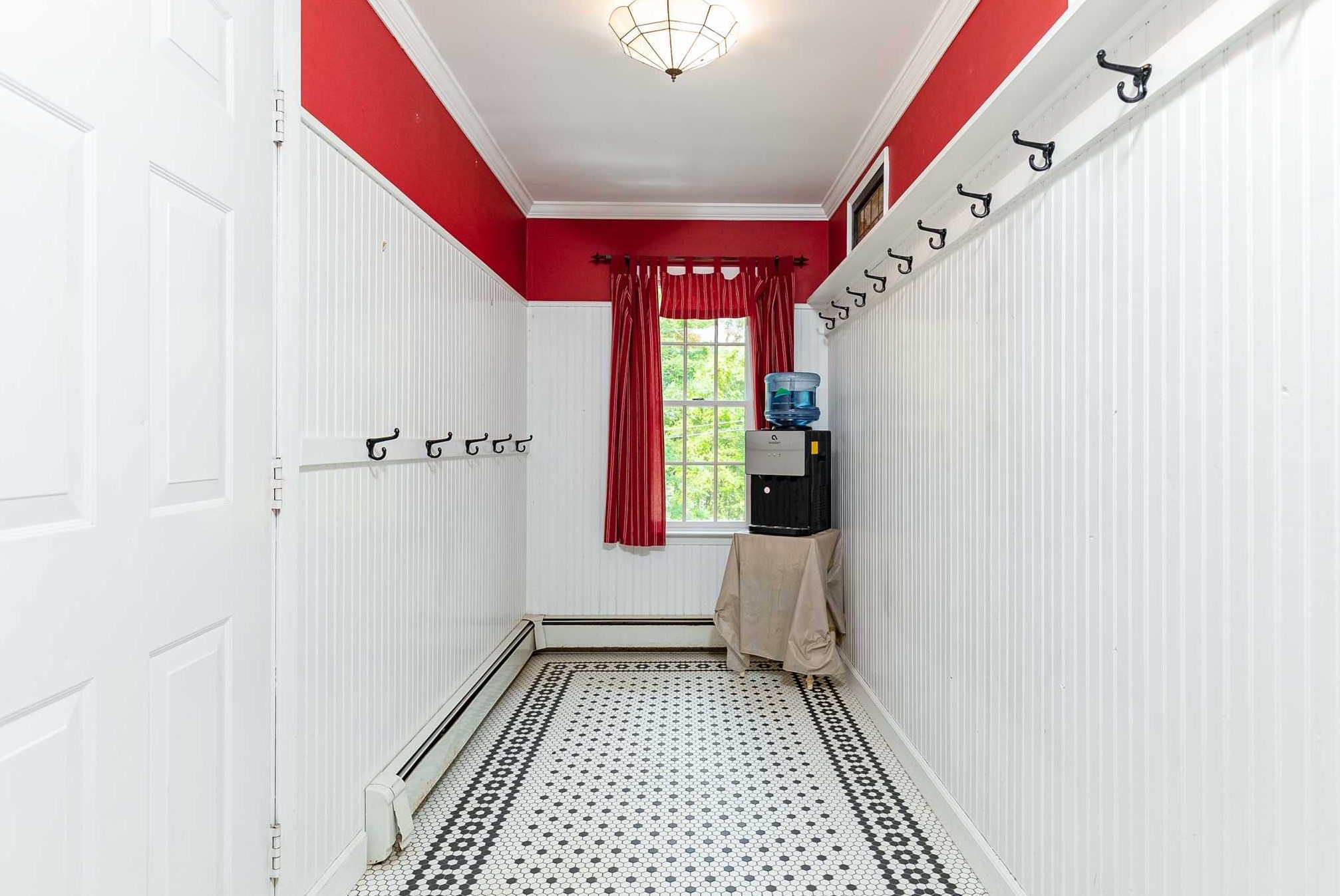 4 Oak Dr, Katonah NY  10536-3222 exterior