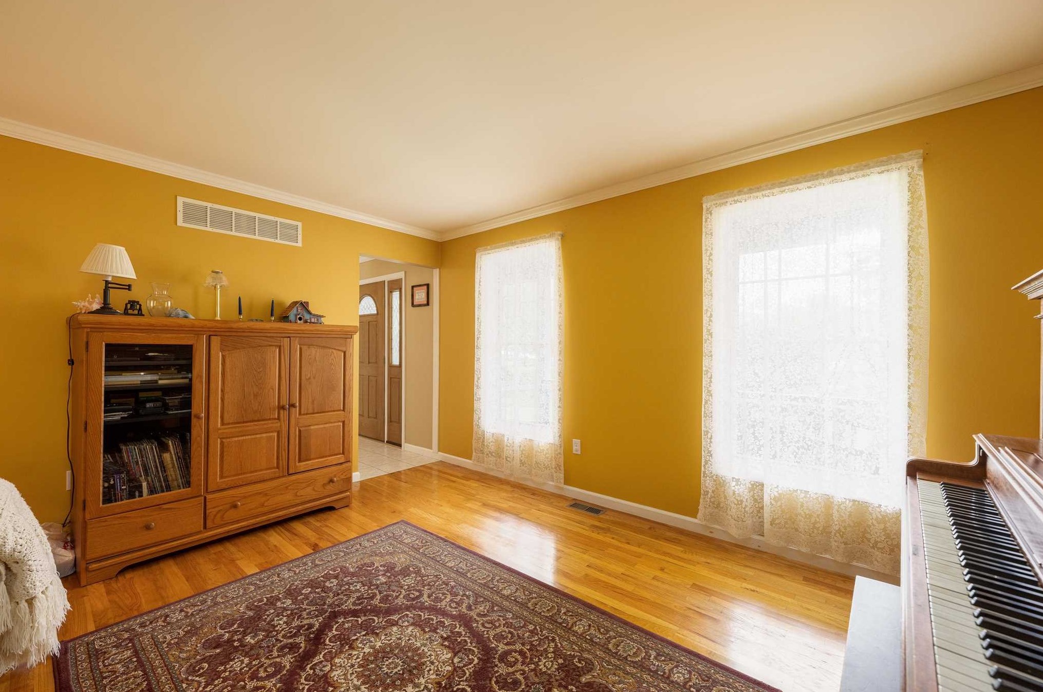 3 Hollyberry Dr, East Fishkill NY 12533-5383 exterior