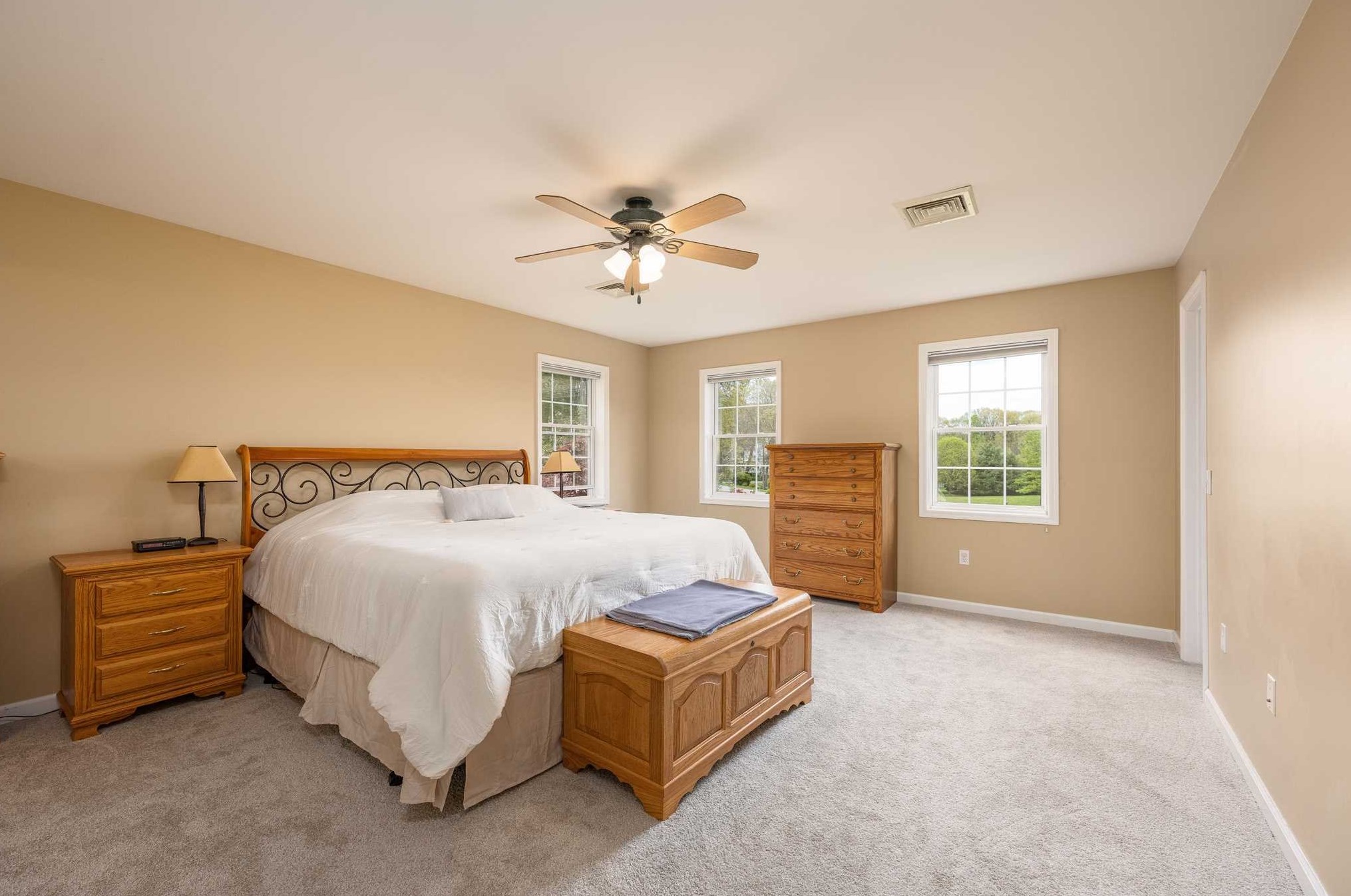 3 Hollyberry Dr, East Fishkill NY 12533-5383 exterior