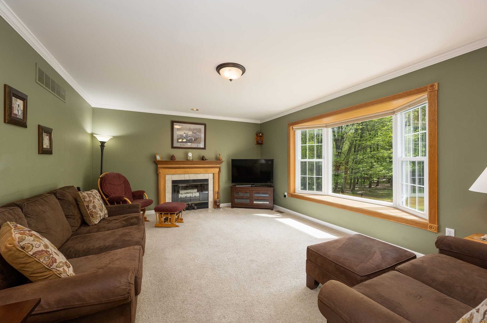 3 Hollyberry Dr, East Fishkill NY 12533-5383 exterior