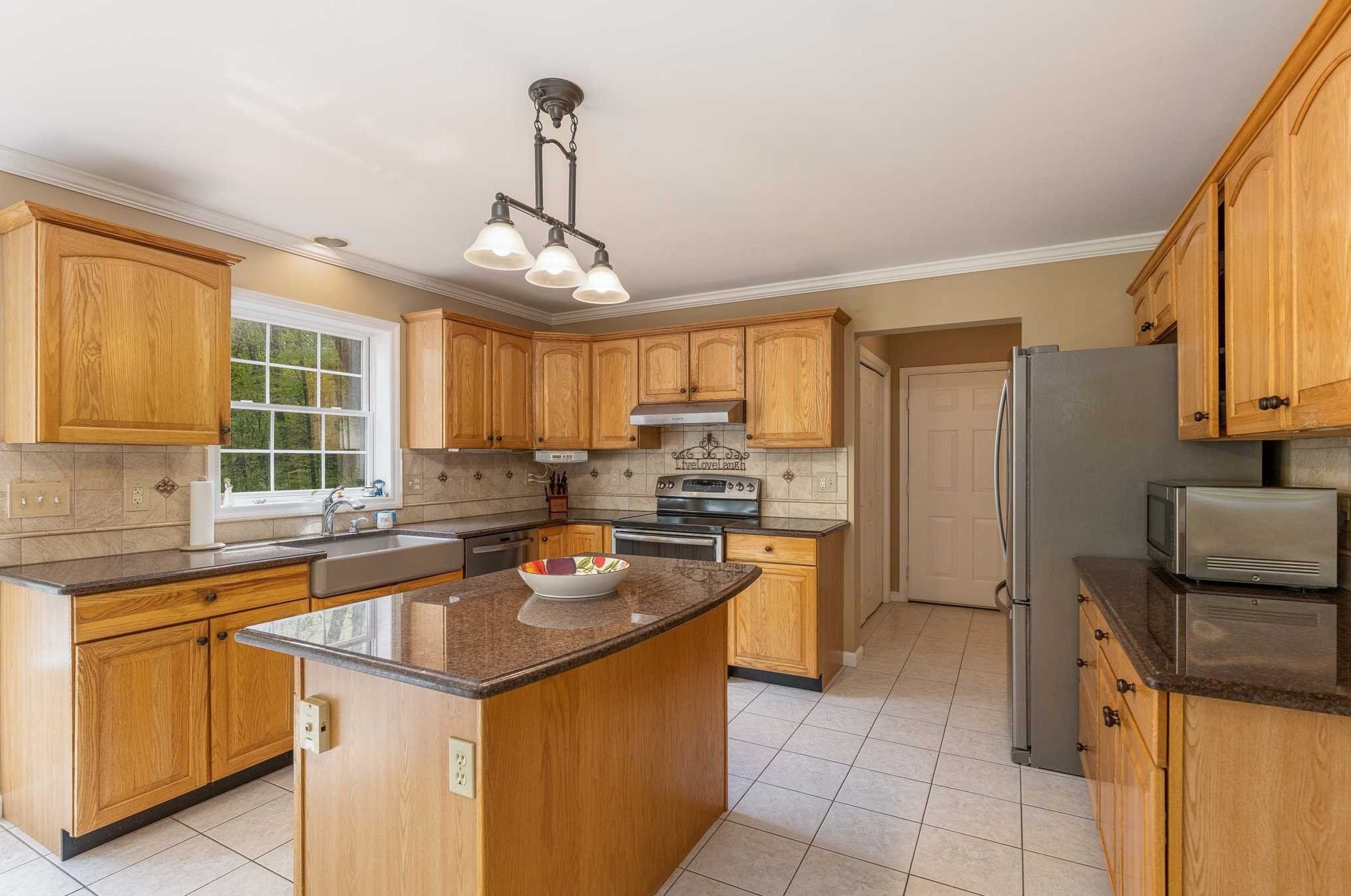 3 Hollyberry Dr, East Fishkill NY 12533-5383 exterior