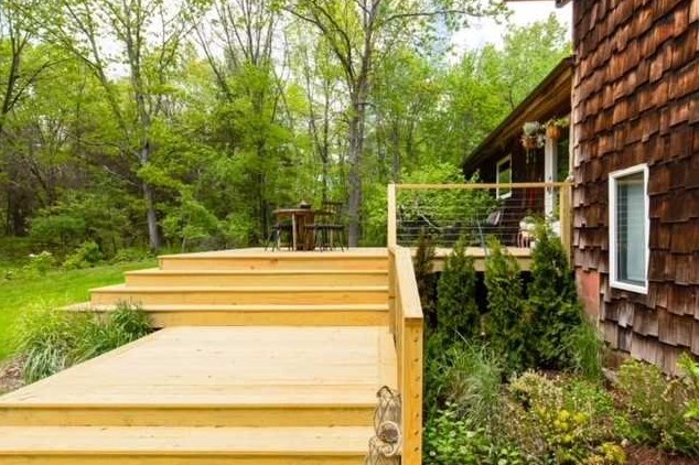 207 Fraleigh Ln, Red Hook NY 12571-2350 exterior