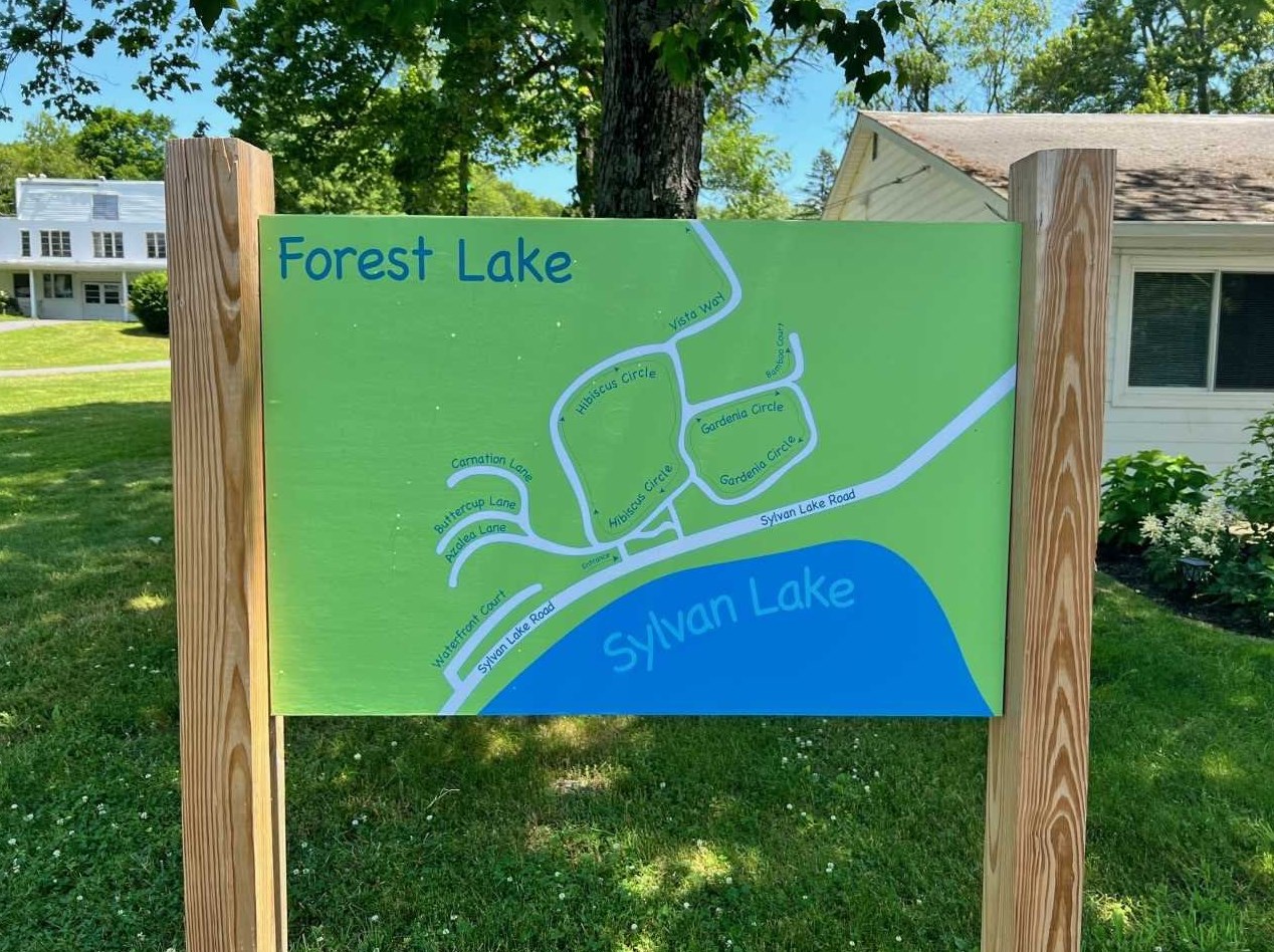 288 Sylvan Lk Rd, East Fishkill NY  12533-5417 exterior