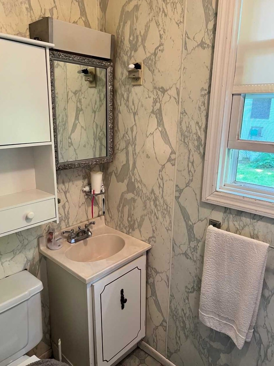 288 Sylvan Lk Rd, East Fishkill NY  12533-5417 exterior