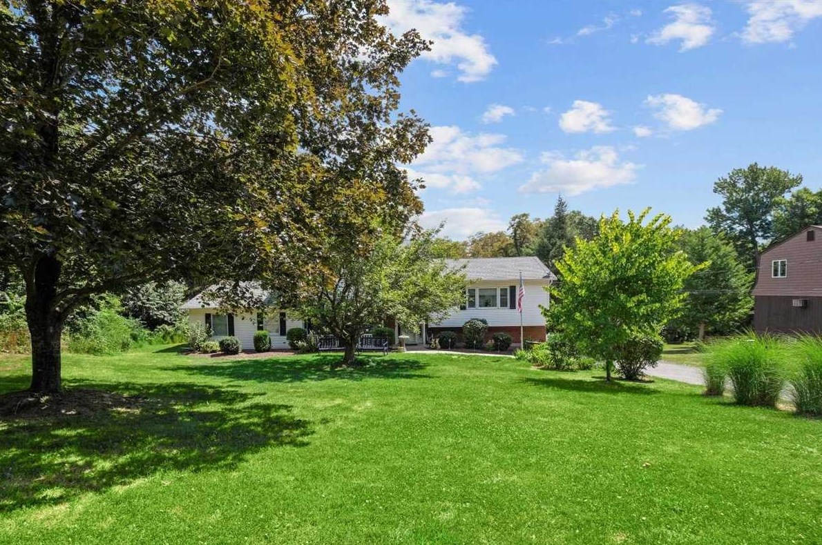 337 Augusta Dr, East Fishkill NY 12533-3536 exterior