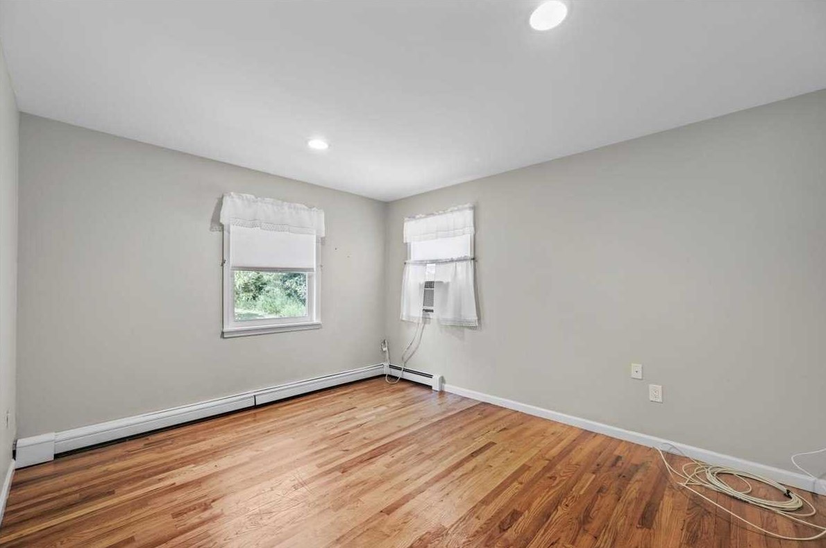 337 Augusta Dr, East Fishkill NY 12533-3536 exterior