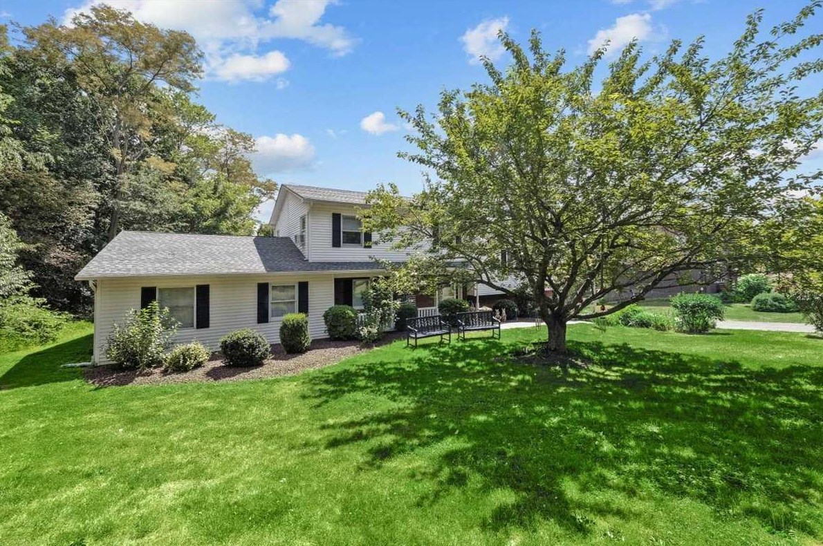 337 Augusta Dr, East Fishkill NY 12533-3536 exterior