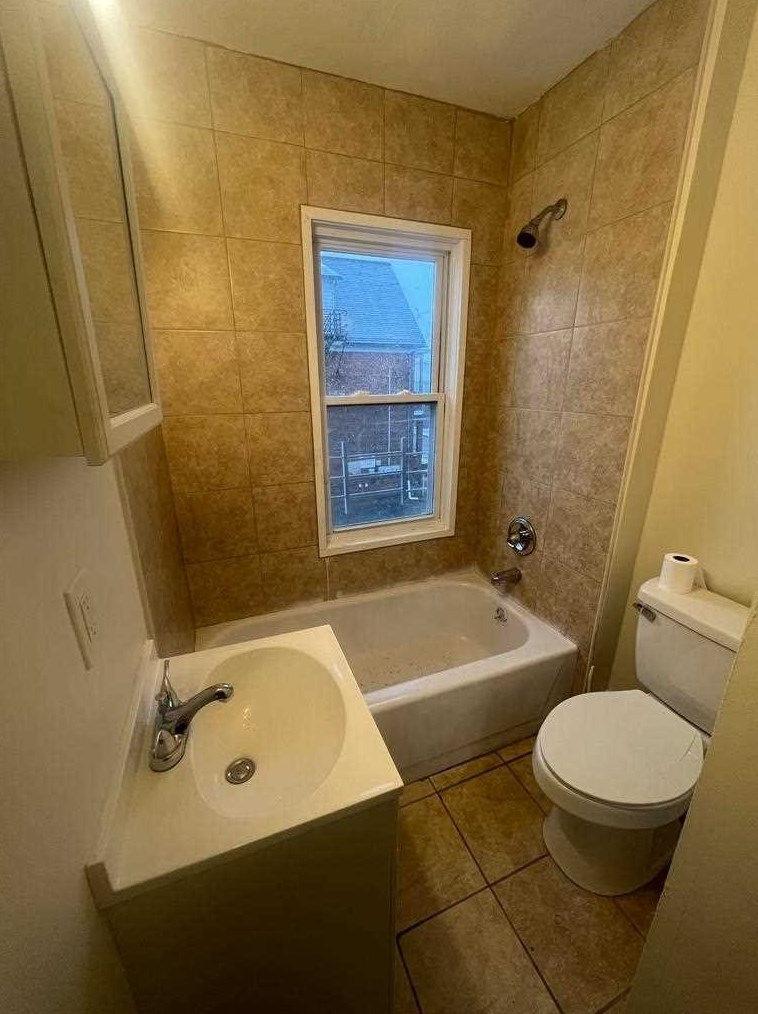 25 Lent St, Poughkeepsie NY  12601-2615 exterior