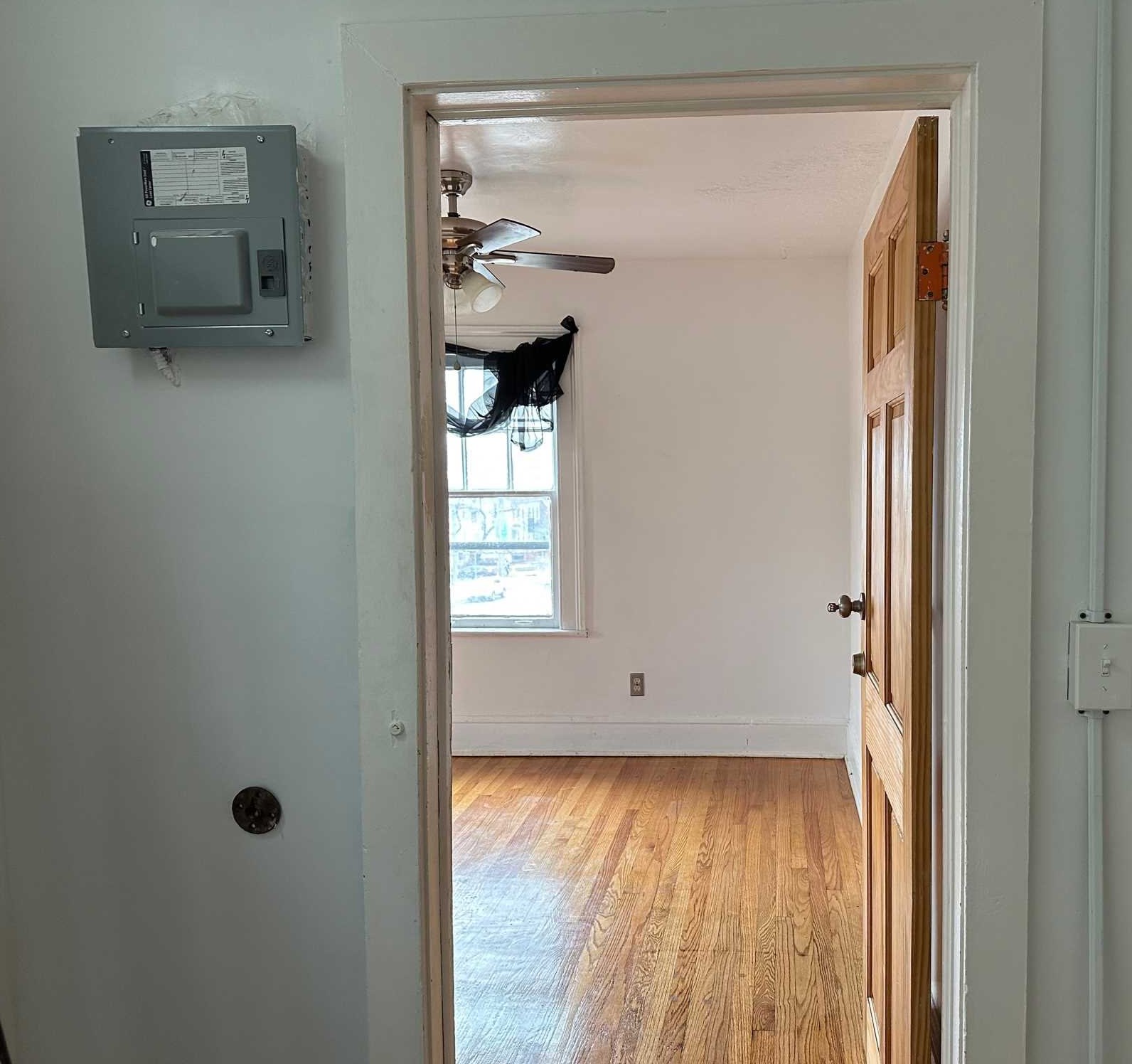 199 Dubois St, Newburgh NY  12550-3470 exterior
