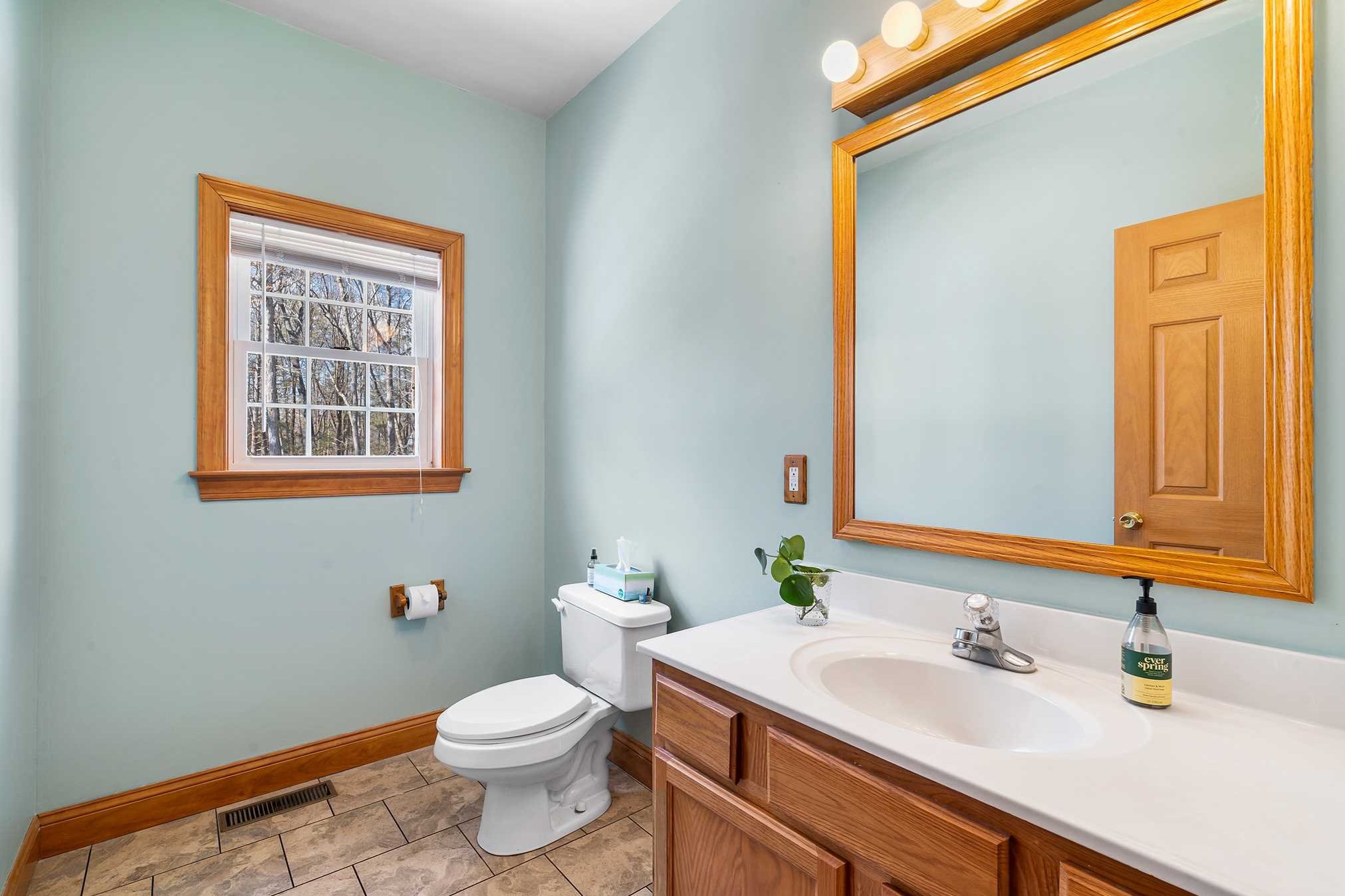 94 Manor Rd, Red Hook NY  12571-1205 exterior
