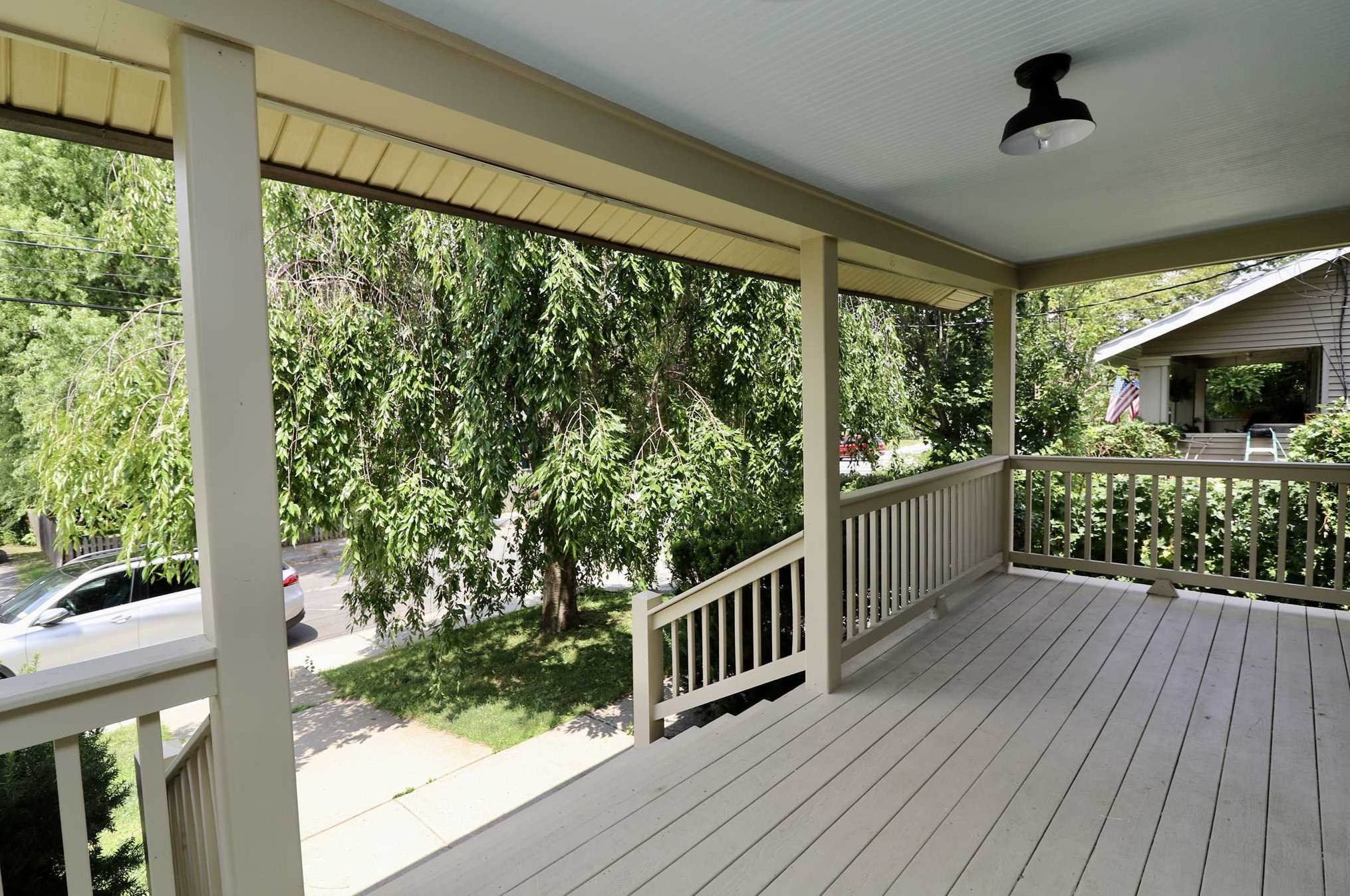 16 Dutchess Ter, Beacon NY  12508-1715 exterior