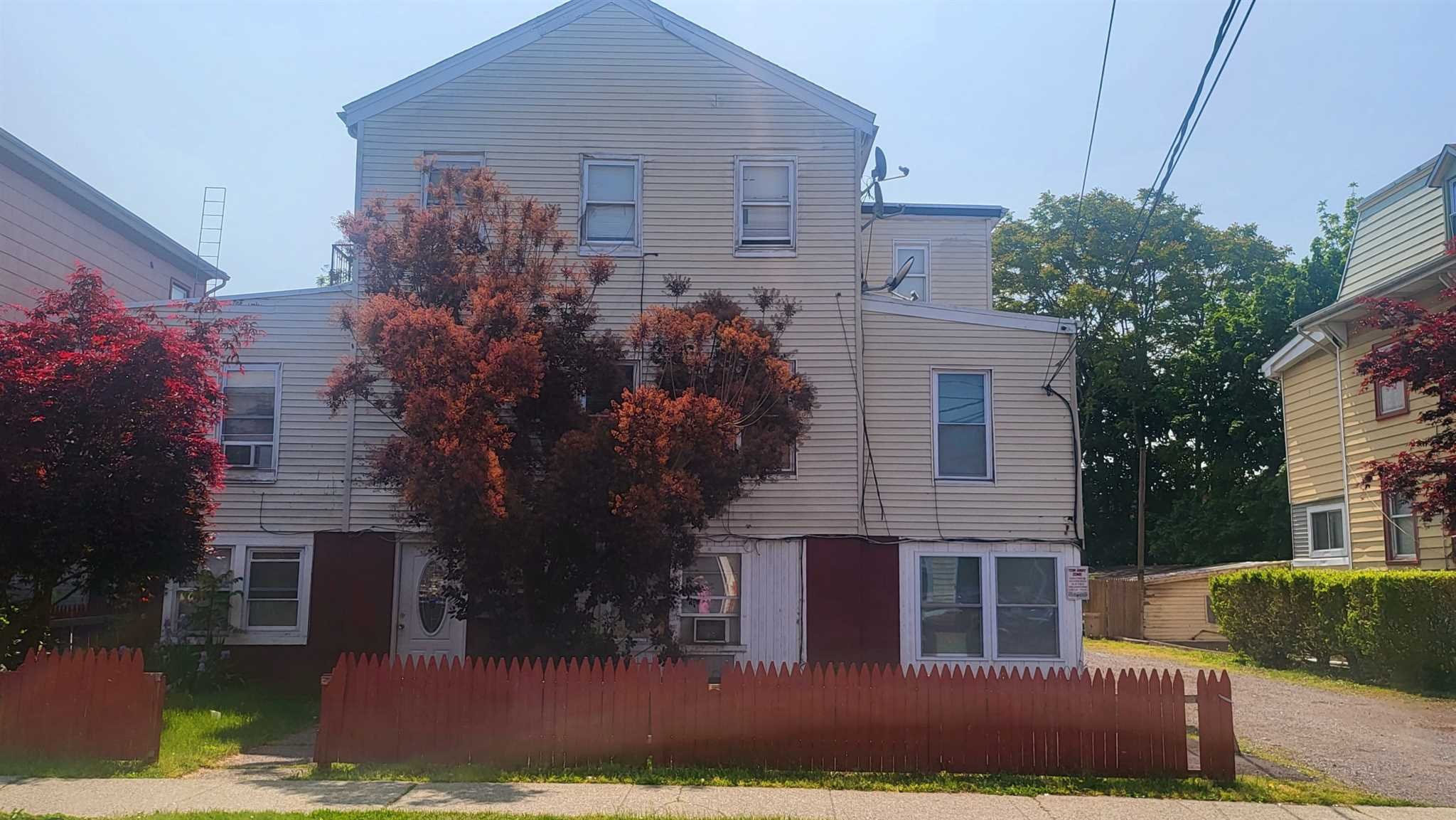 21 Smith St, Poughkeepsie, NY 12601 MLS 415750 Coldwell Banker