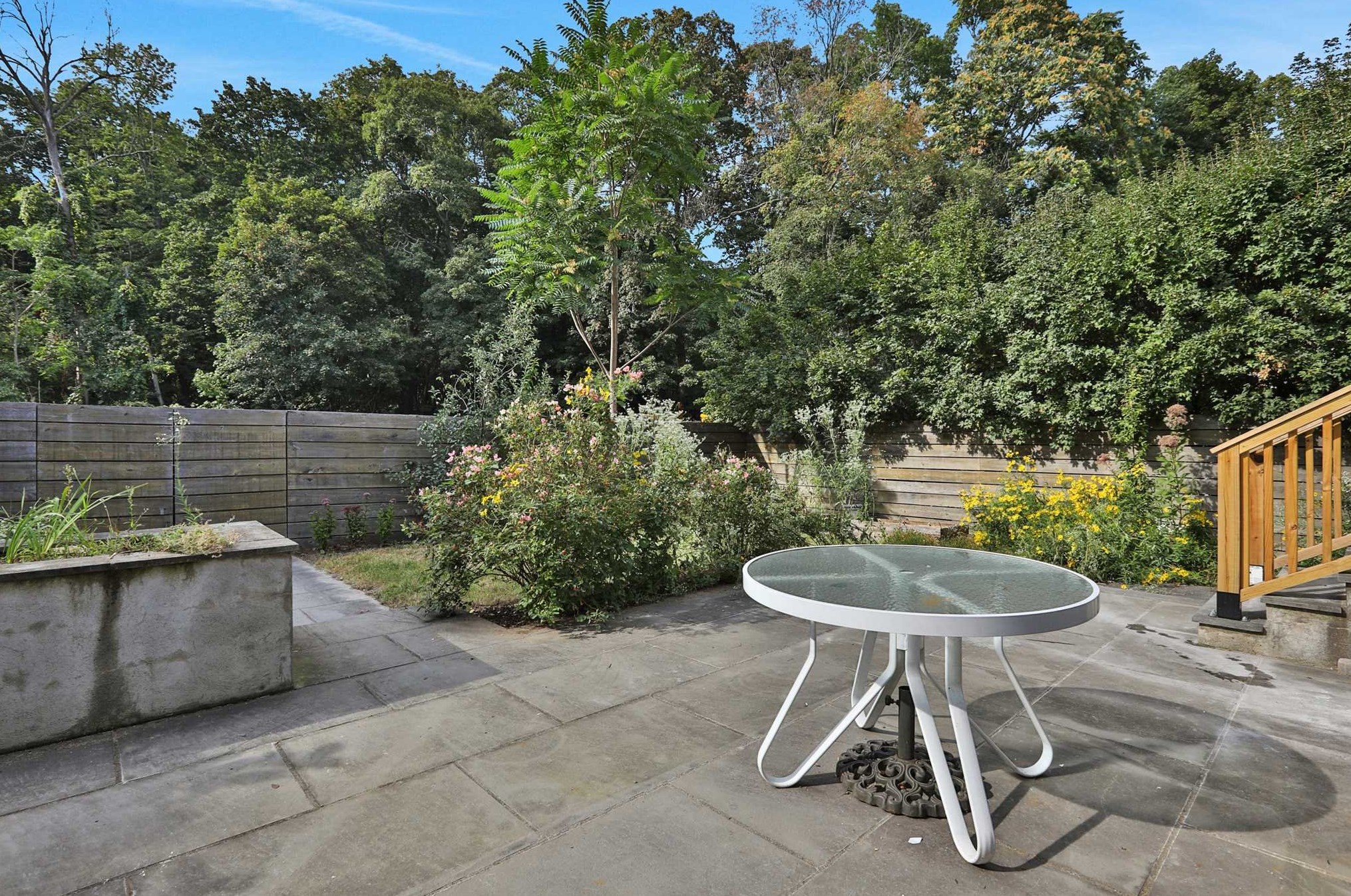 27 Tioronda Ave, Beacon NY 12508-3351 exterior