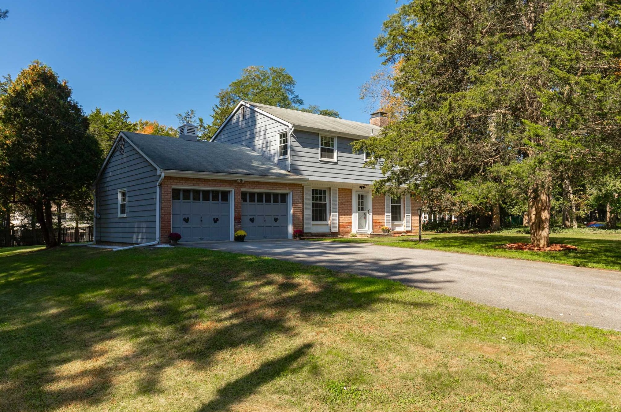 4 Elm St, Red Hook NY  12571-1118 exterior