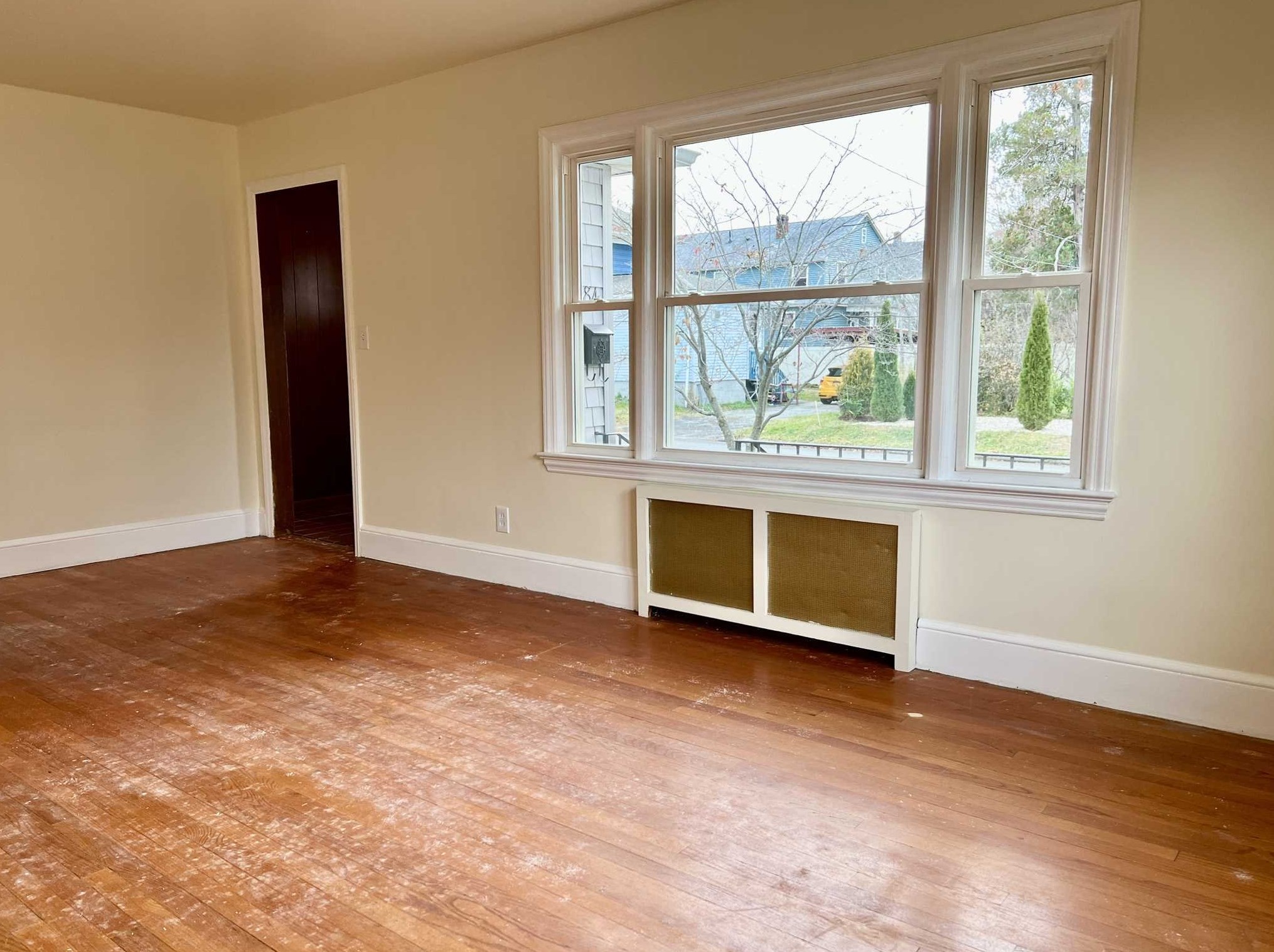 84 Beacon St, Beacon NY 12508-3130 exterior