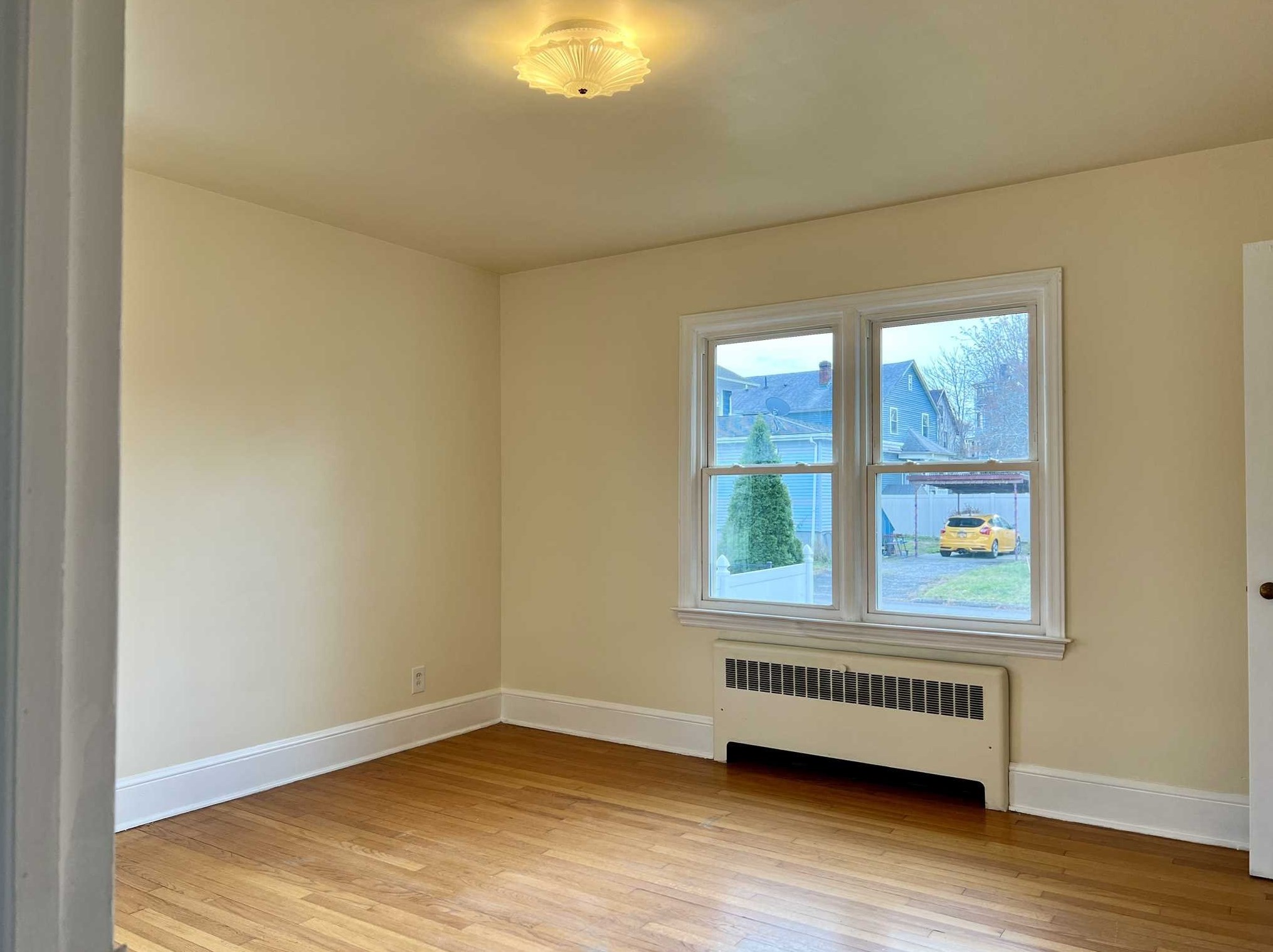 84 Beacon St, Beacon NY 12508-3130 exterior