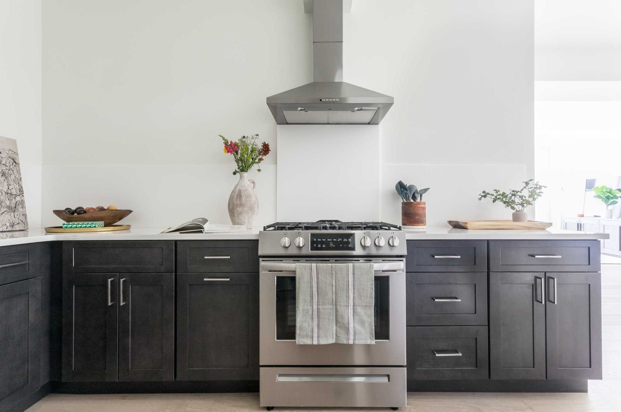 24 Edgewater Pl, Beacon NY  12508-1604 exterior