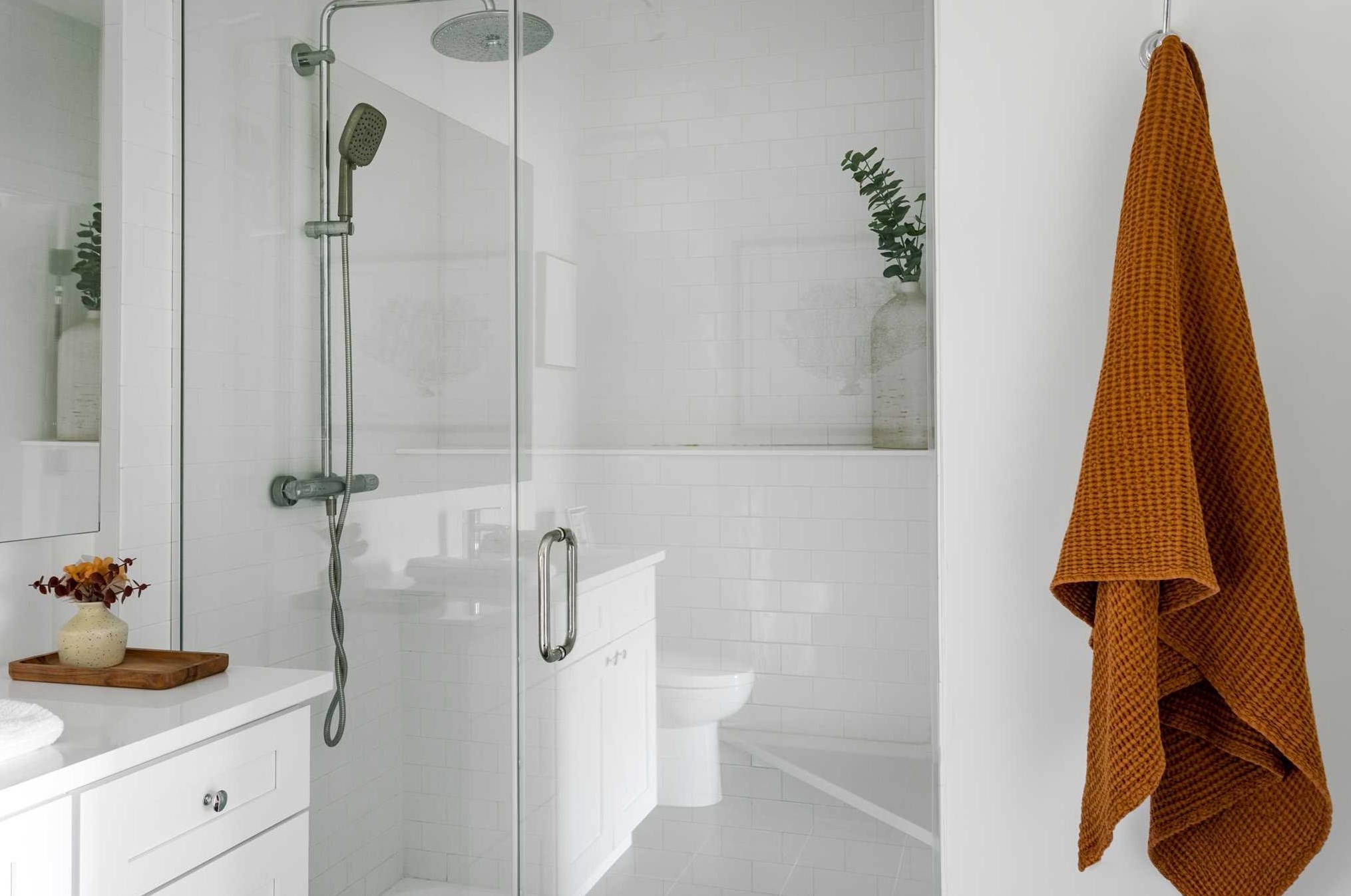 24 Edgewater Pl, Beacon NY  12508-1604 exterior