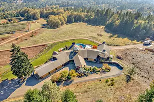 6380 Tunnel Loop Rd, Grants Pass, OR 97526 - Photo 9