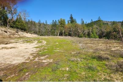 501 Pinecrest Drive, Grants Pass, OR 97526 - Photo 13