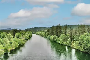 12240 Modoc Rd, Central Point, OR 97502 - Photo 3