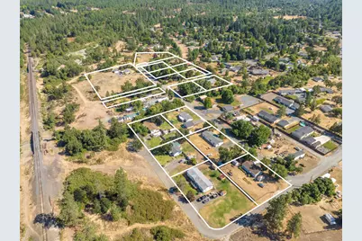 387 Tavis Drive, Merlin, OR 97532 - Photo 13