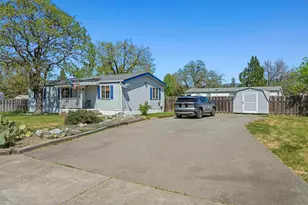 387 Tavis Dr, Merlin, OR 97532 - Photo 37