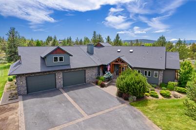 20960 Royal Oak Circle, Bend, OR 97701 - Photo 1