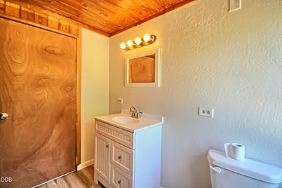 2525 Kinney Creek Road, Jacksonville, OR 97530 - Photo 13