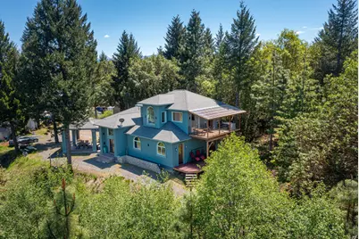 118 Airport Drive, Cave Junction, OR 97523 - Photo 3