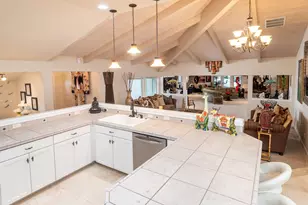 69019 Holmes Rd, Sisters, OR 97759 - Photo 17