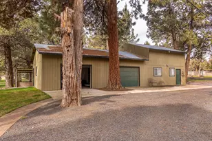 69019 Holmes Rd, Sisters, OR 97759 - Photo 51