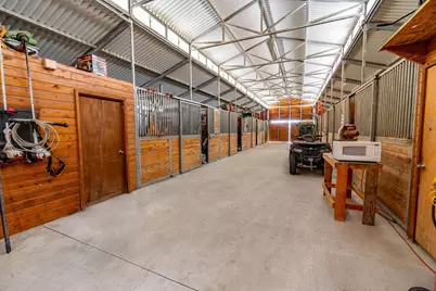 69019 Holmes Road, Sisters, OR 97759 - Photo 57